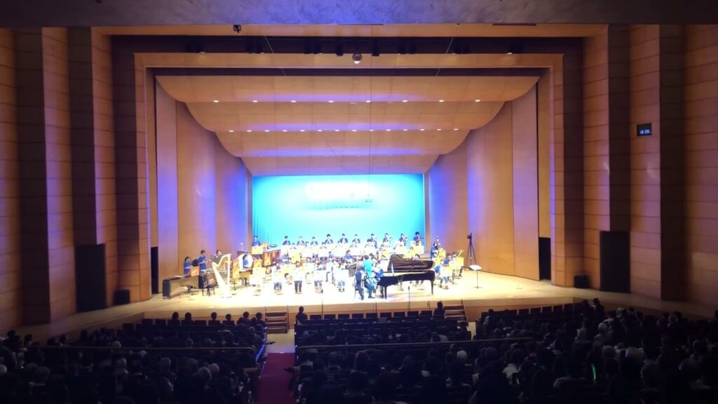 星野源:アイデア ピアノ藤原功次郎 トロンボーン藤原功次郎 長野東高校の皆さんと