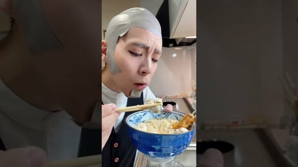 【北海道】ゴールデンカムイらーめんでオリジナルチタタプ料理を作る白石由竹